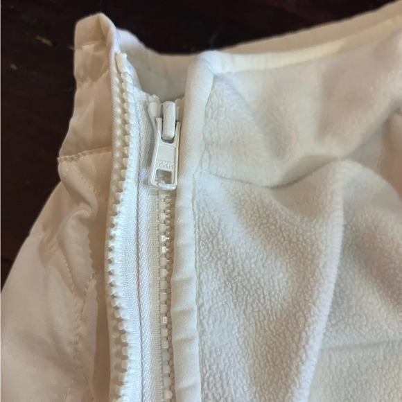 Gap White Lightweight Puffy Puffer Jacket Size Small - Picture 8 of 16